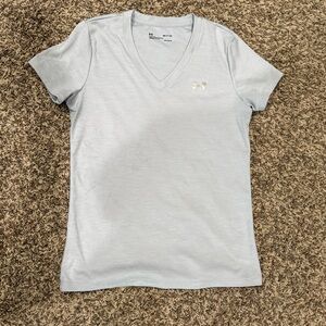 Under Armour Sz Small V-Neck Tee